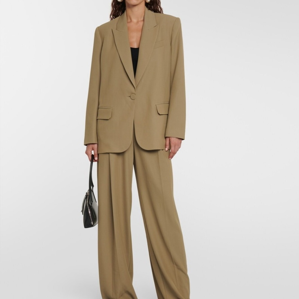 The Sei Single Breasted Blazer